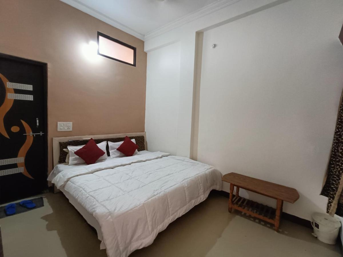 Hotel Chaitanya Maheshwar Eksteriør bilde